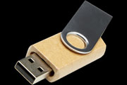 Chiavetta USB Rotate in carta riciclata